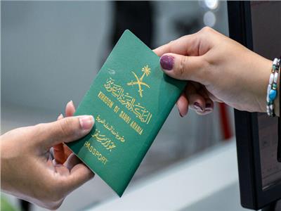  الغاء رسوم المرافقين لمن يحملون تأشيرة زيارة عائلية 