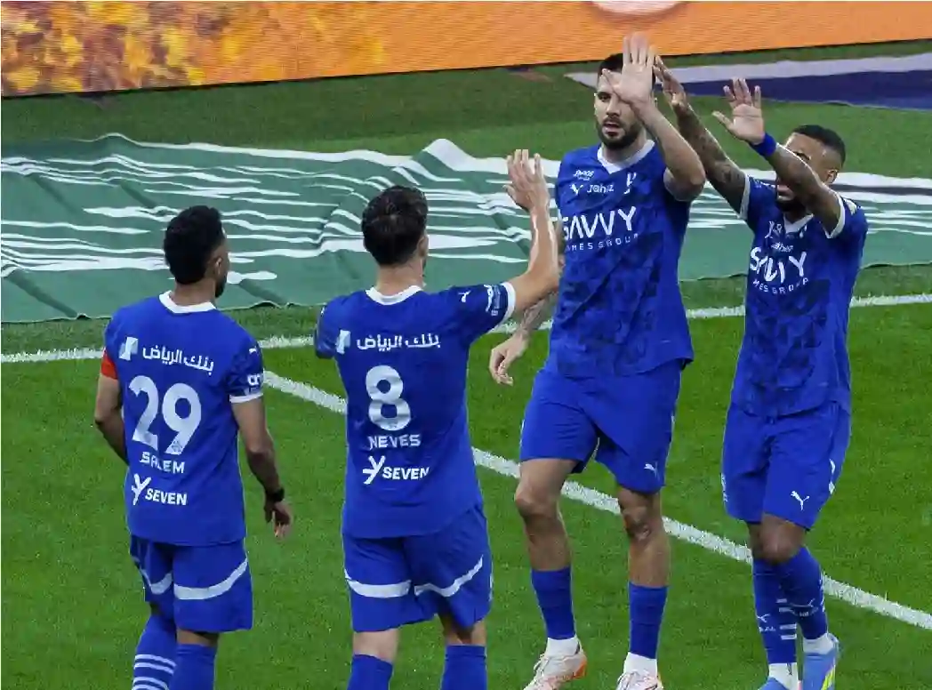 الهلال يدير ظهره لأهم نجومه قبل المونديال 
